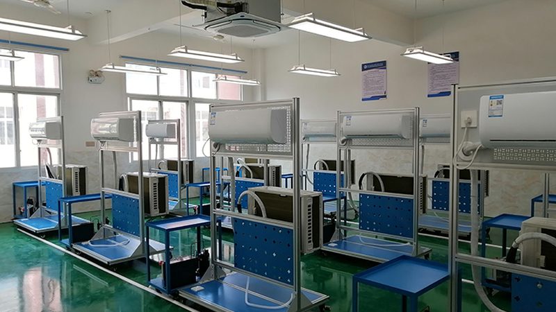 在选购冷凝机组时，可以通过以下几个方面来判断其是否为一级能效：